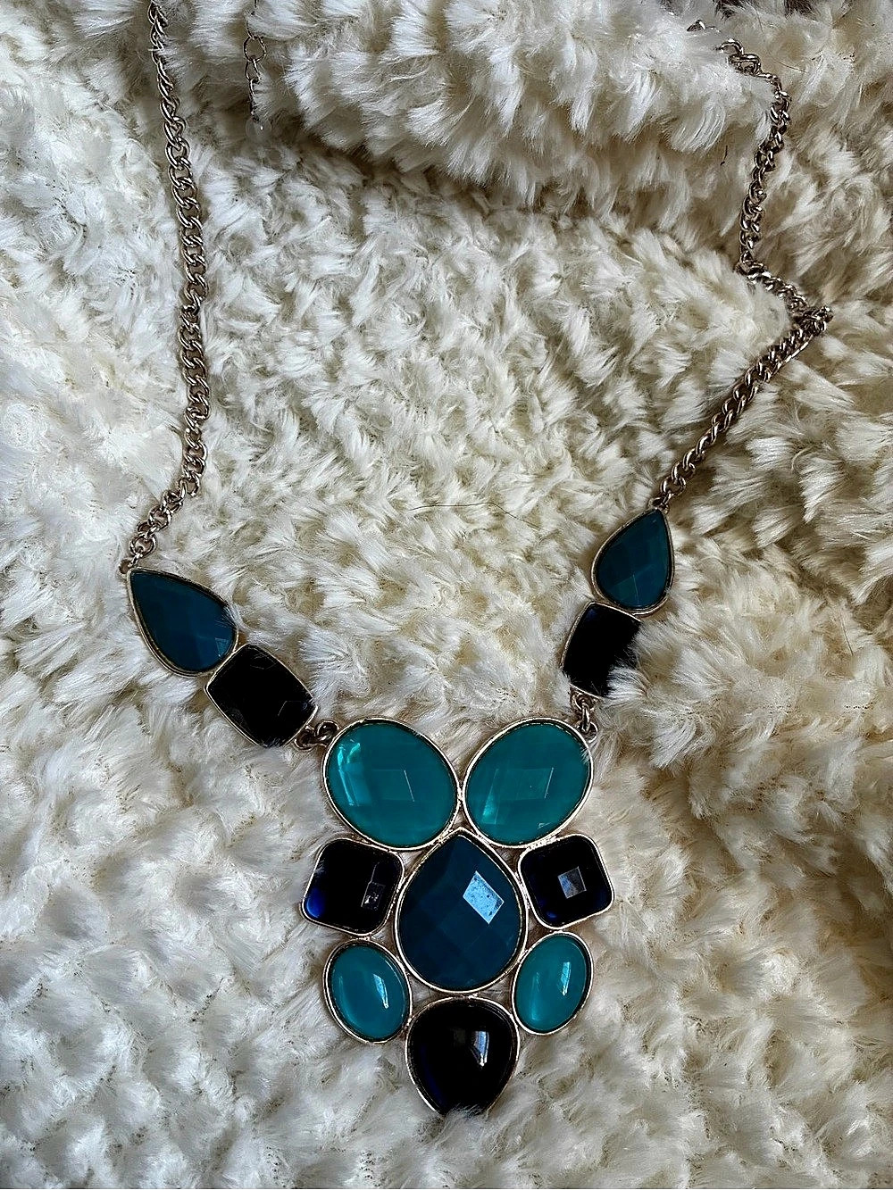 Statement Pendant Necklace in Blue & Black Like New